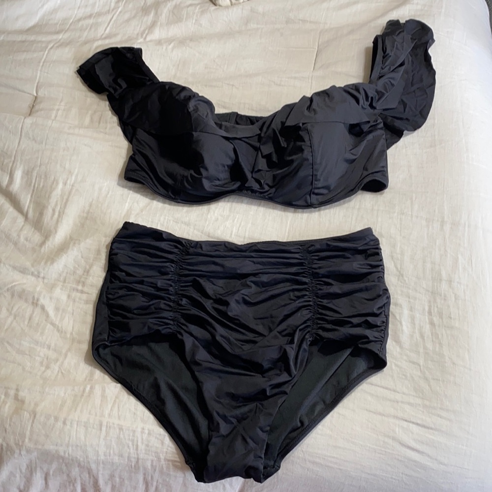 City Chic Ruffle Bikini